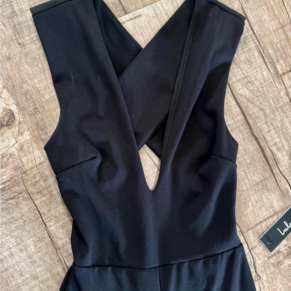 NWT Lulus Thinking Out Loud Black Backless Jumpsuit Size XS Criss Cross Back‎ - Picture 7 of 14